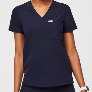 Figs Catarina Navy Scrub Top (medium)